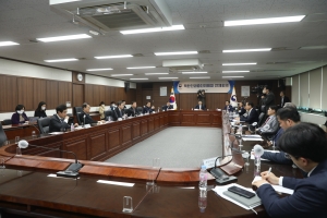 “北韩人权提高委员会”第一次会议